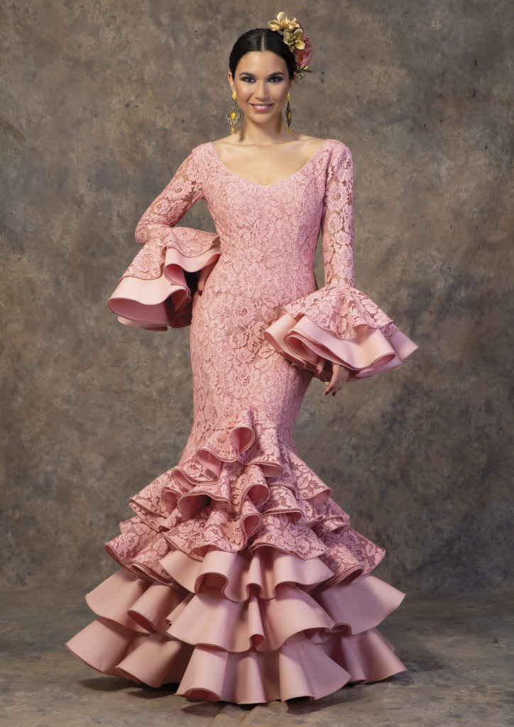Traje de flamenca rosa de Aires de Feria. Modelo Al-Ándalus.