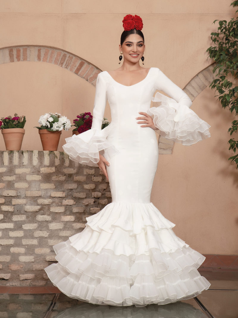 Traje de flamenca blanco lunar brillo