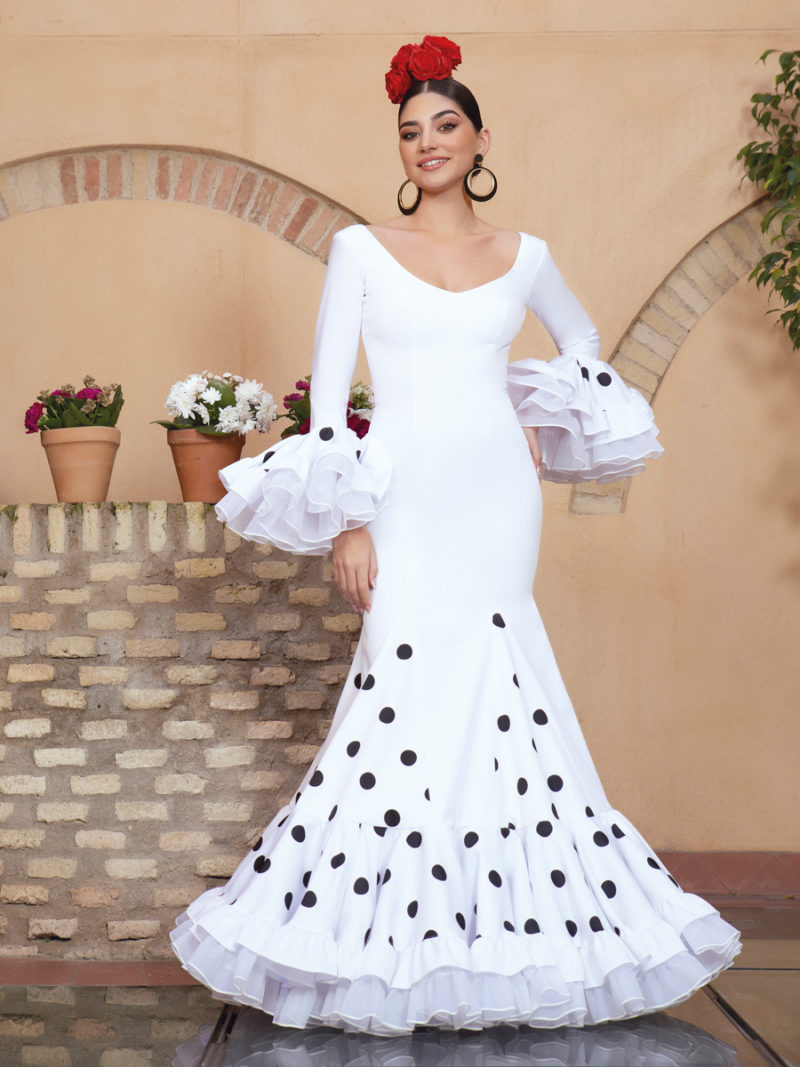 Trajes y vestidos de flamenca bajo pedido y en stock ENVIOS GRATIS